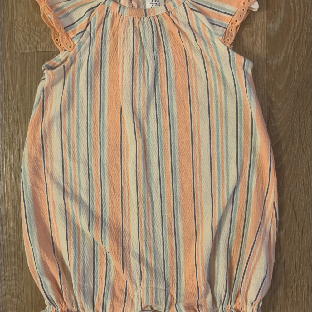 Carter's Girl's Size 12 Months Peach & Blue Casual Romper With Eyelet Trim
